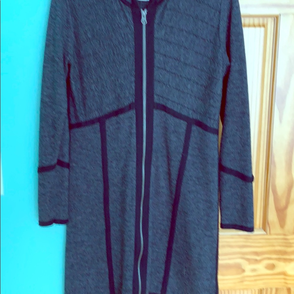 Title Nine zip up tunic - M